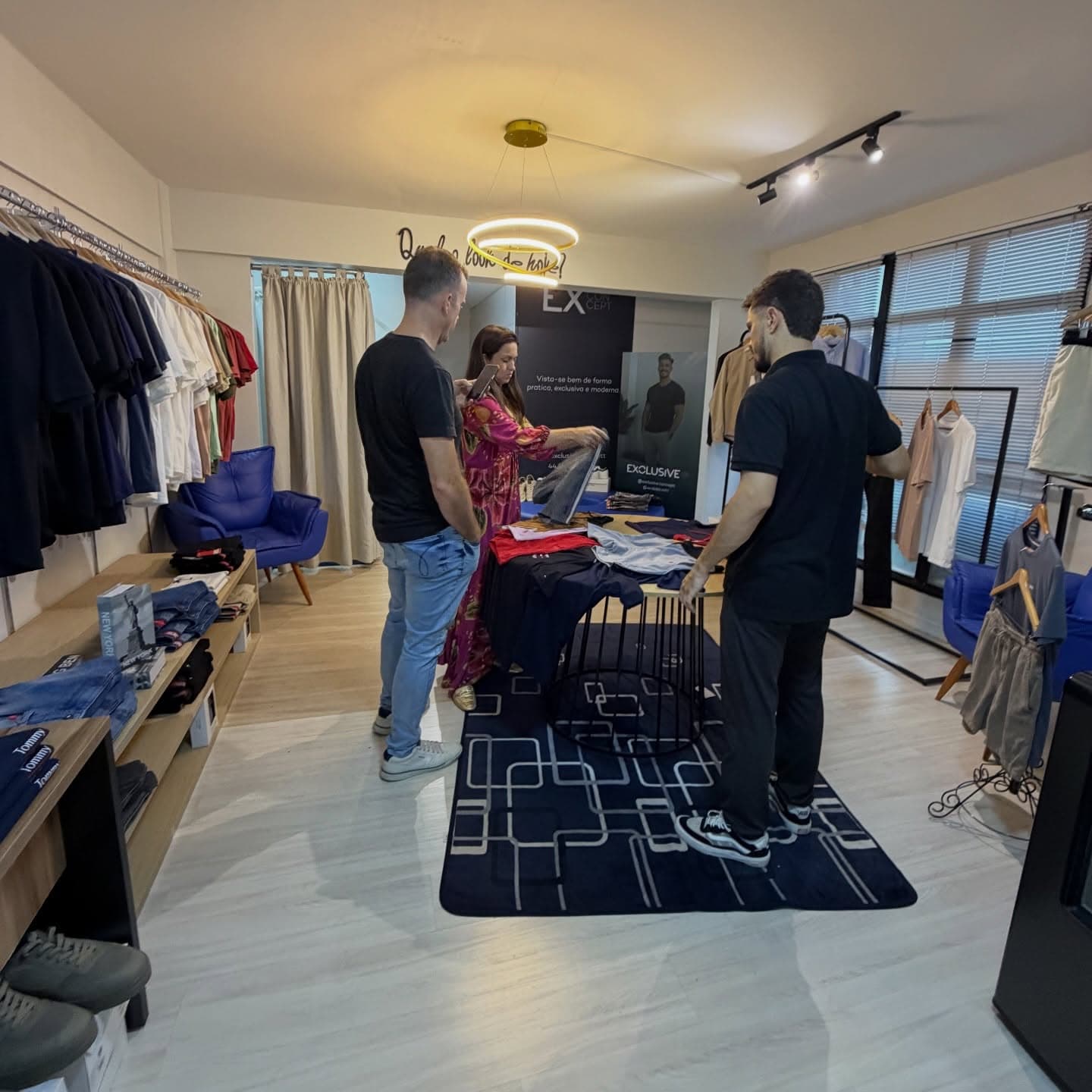 Interior da loja Exclusive Conceptt